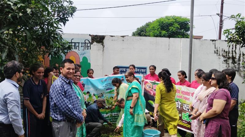 इन्दिरा प्रियदर्शिनी राजकीय स्नातकोत्तर महिला महाविद्यालय हल्द्वानी, (नैनीताल)